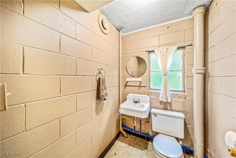 11764 Girdled Road Concord OH 44077