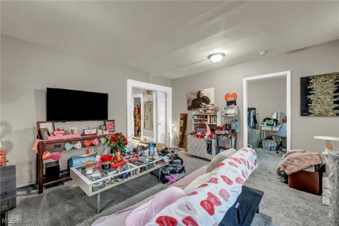 4435 State Road Cleveland OH 44109