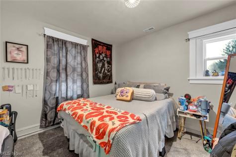 4435 State Road Cleveland OH 44109