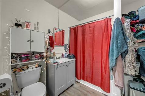 4435 State Road Cleveland OH 44109