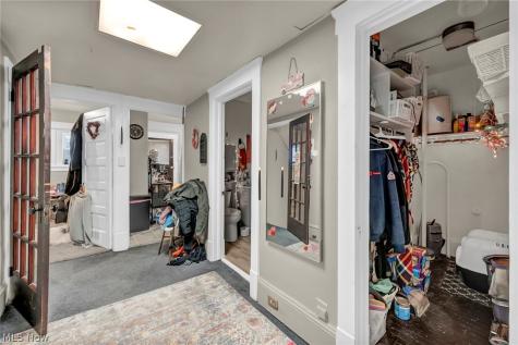 4435 State Road Cleveland OH 44109