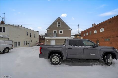 4435 State Road Cleveland OH 44109