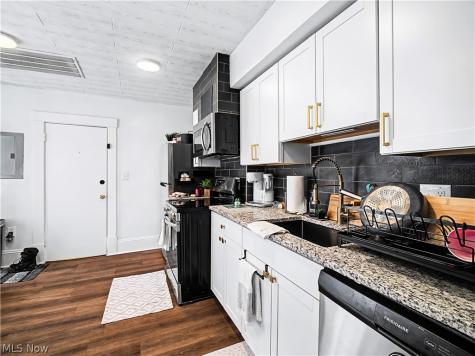 37931 Vine Street Willoughby OH 44094