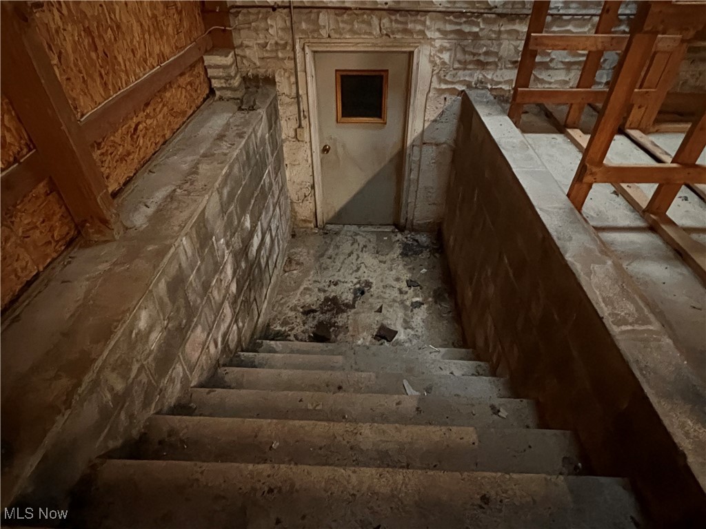 44993 Crestview Road Columbiana OH 44408