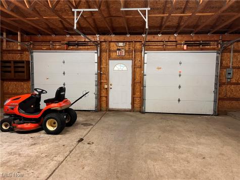 44993 Crestview Road Columbiana OH 44408