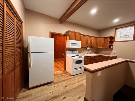 44993 Crestview Road Columbiana OH 44408