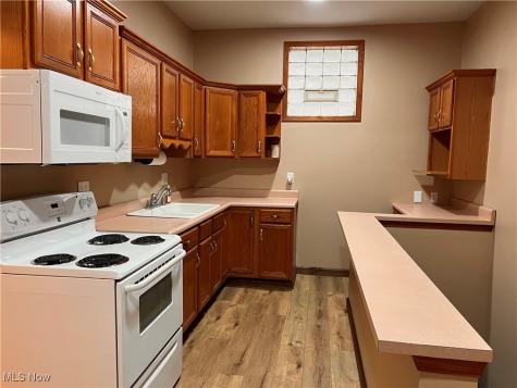 44993 Crestview Road Columbiana OH 44408