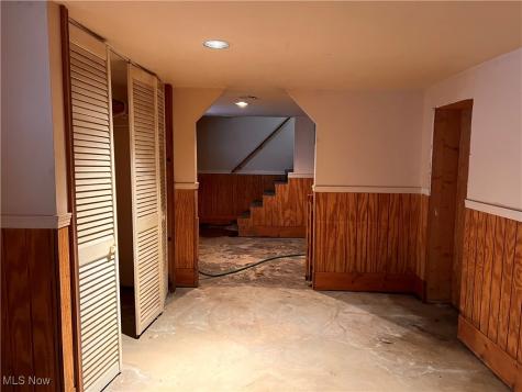 44993 Crestview Road Columbiana OH 44408