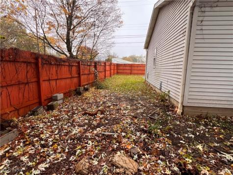 44993 Crestview Road Columbiana OH 44408