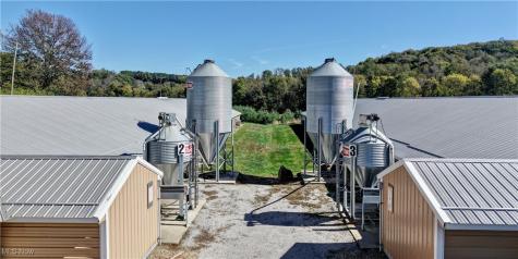 Malibu Road NE Minerva OH 44657