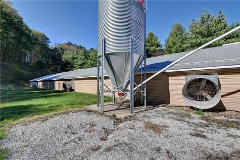 Malibu Road NE Minerva OH 44657