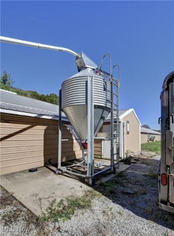 Malibu Road NE Minerva OH 44657