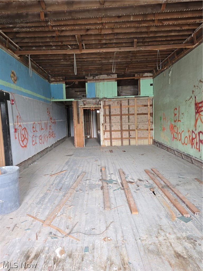 17 West Street Geneva OH 44041