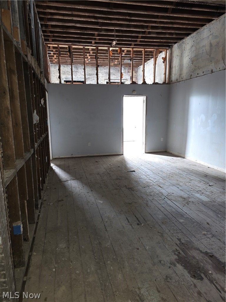 17 West Street Geneva OH 44041