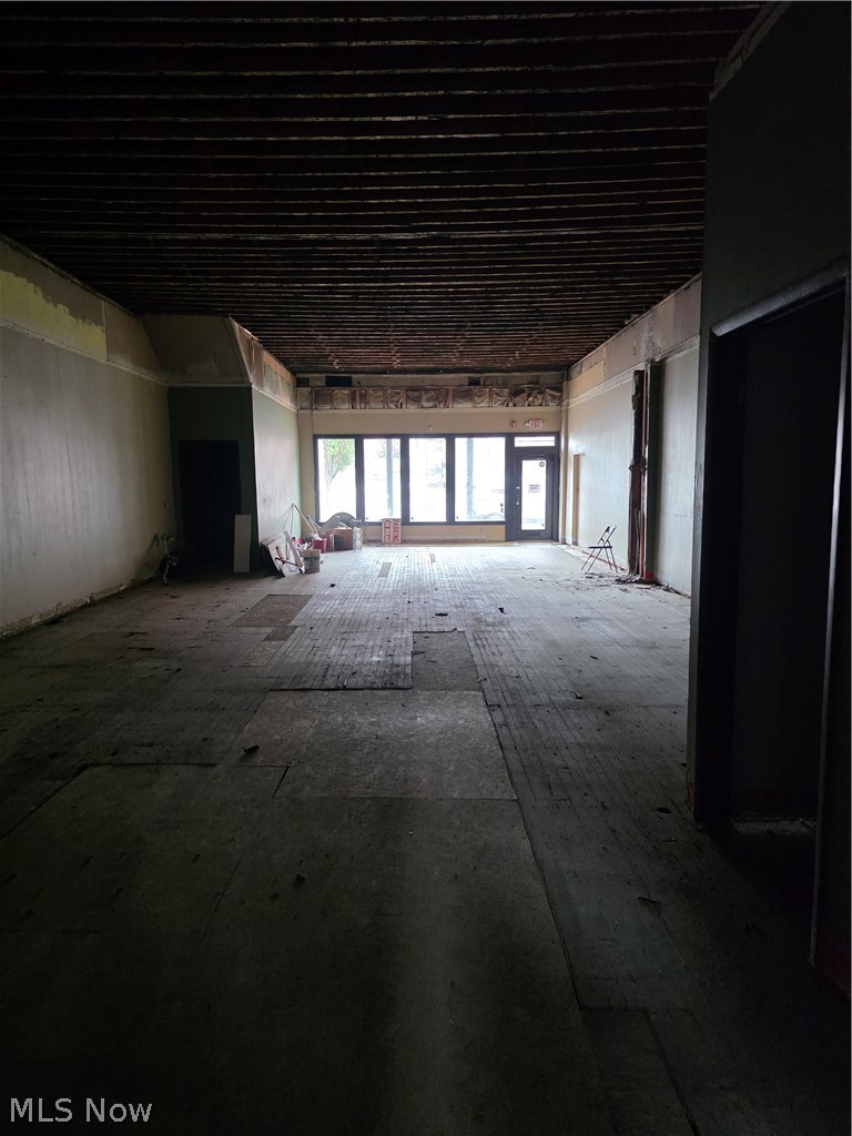17 West Street Geneva OH 44041