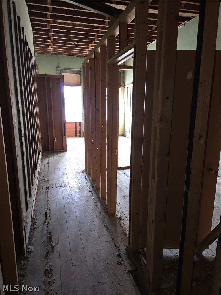 17 West Street Geneva OH 44041