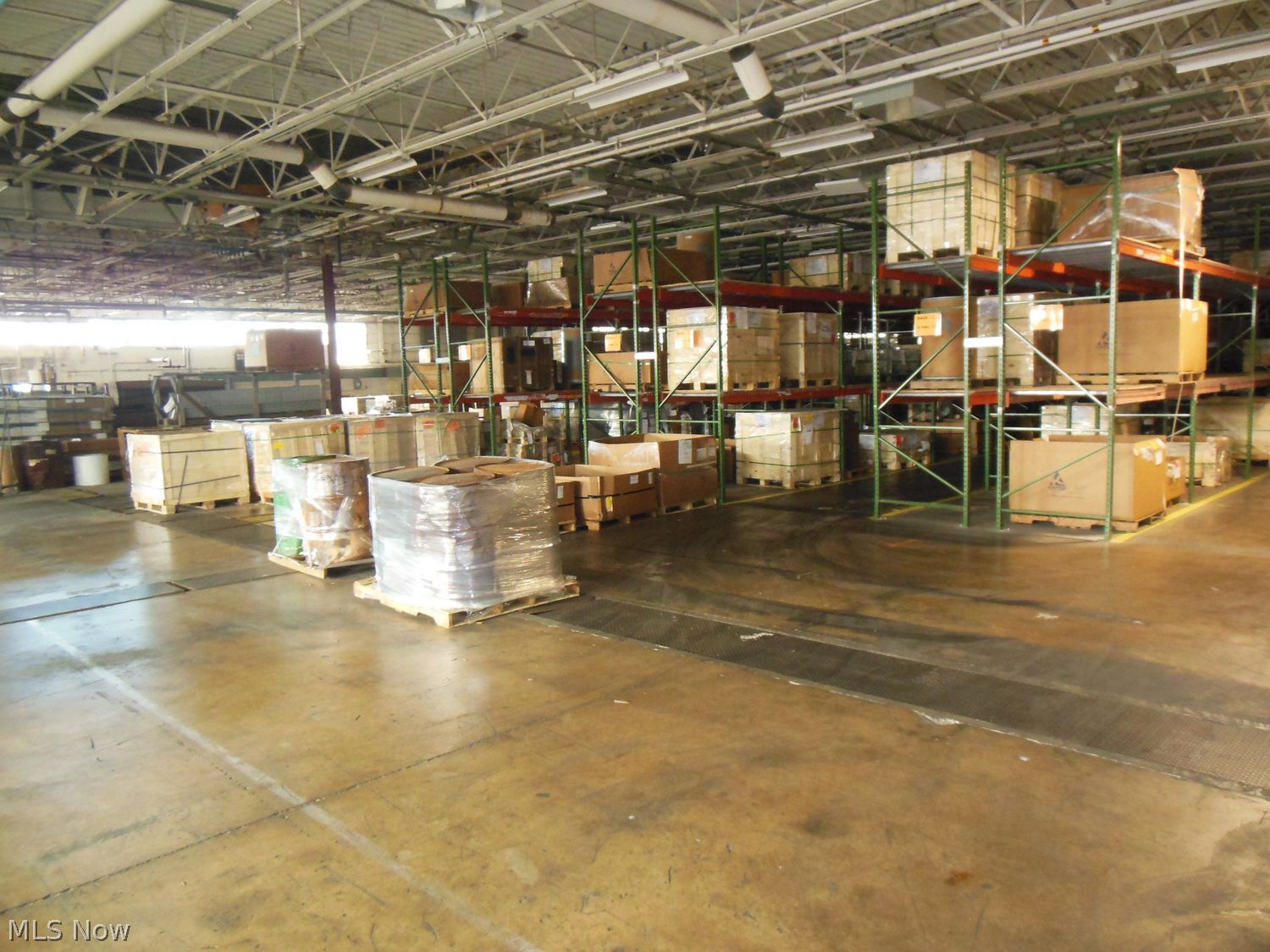 821 Clark Street Conneaut OH 44030