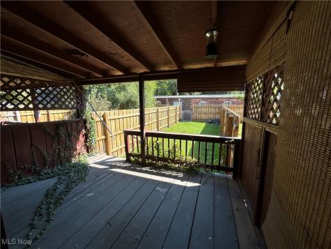 4309 Clinton Avenue Cleveland OH 44113