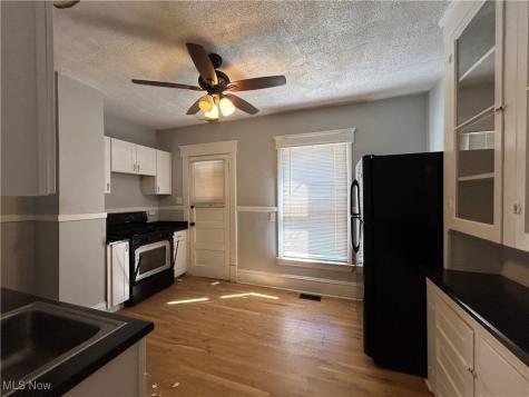 4309 Clinton Avenue Cleveland OH 44113