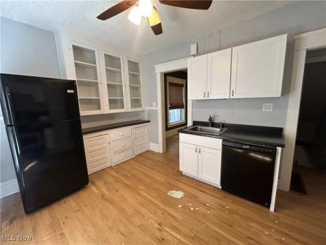 4309 Clinton Avenue Cleveland OH 44113