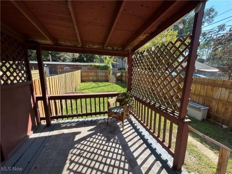 4309 Clinton Avenue Cleveland OH 44113