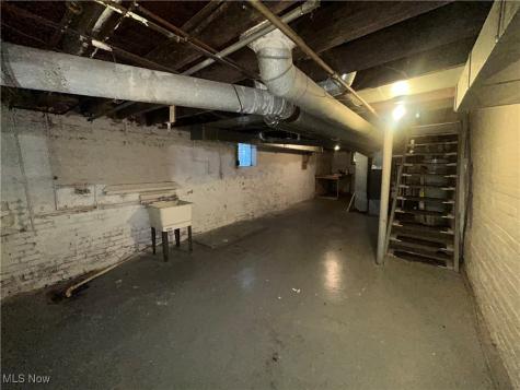 4309 Clinton Avenue Cleveland OH 44113