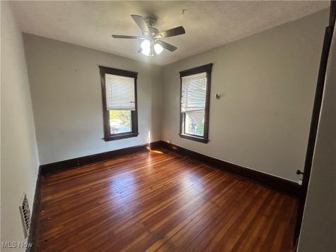 4309 Clinton Avenue Cleveland OH 44113