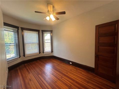 4309 Clinton Avenue Cleveland OH 44113