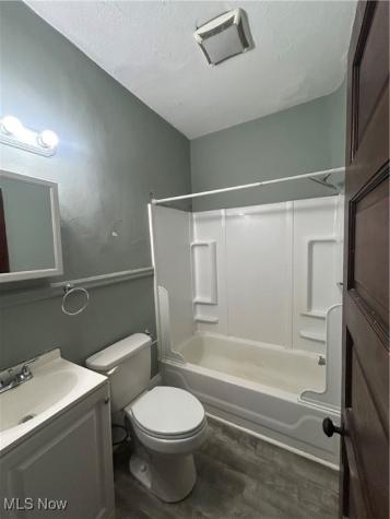 4309 Clinton Avenue Cleveland OH 44113