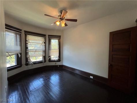 4309 Clinton Avenue Cleveland OH 44113