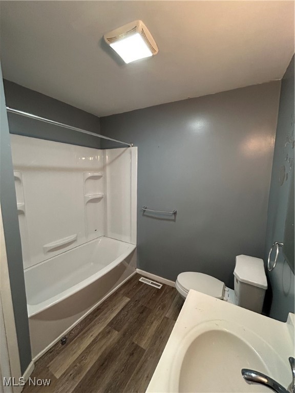 4407 Clinton Avenue Cleveland OH 44113