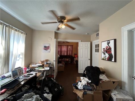 4407 Clinton Avenue Cleveland OH 44113