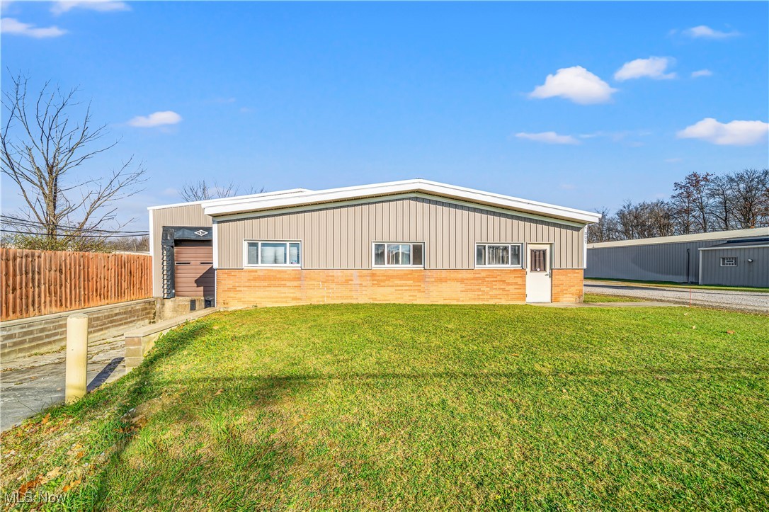 327 E Erie Street Jefferson OH 44047