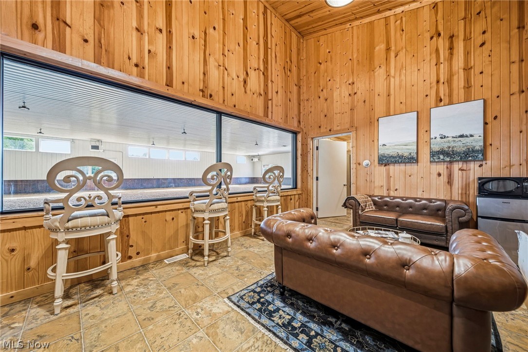3126 Mennonite Road Mantua OH 44255