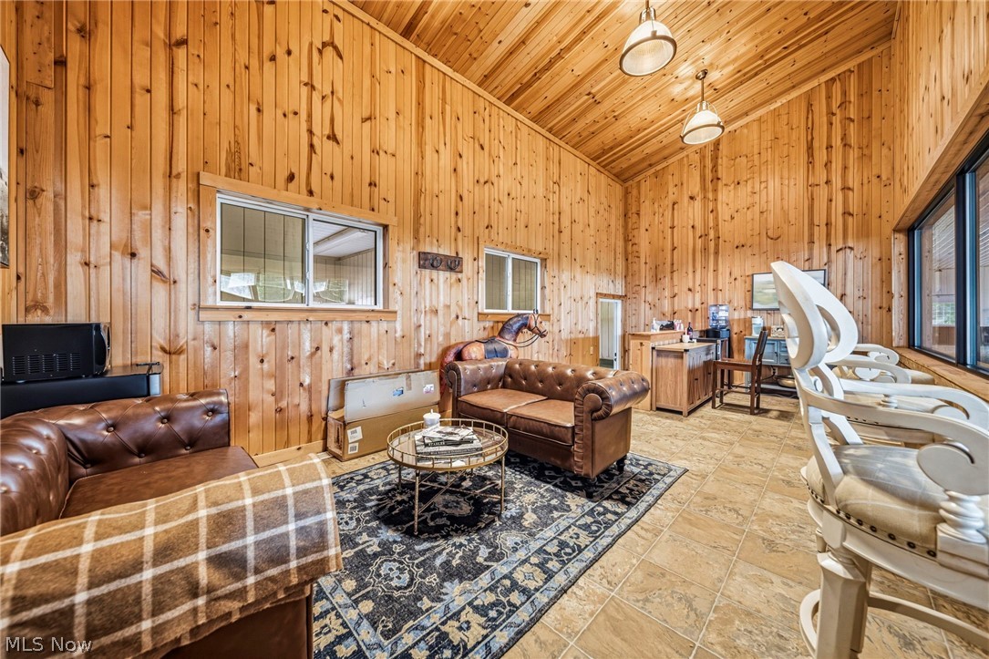 3126 Mennonite Road Mantua OH 44255