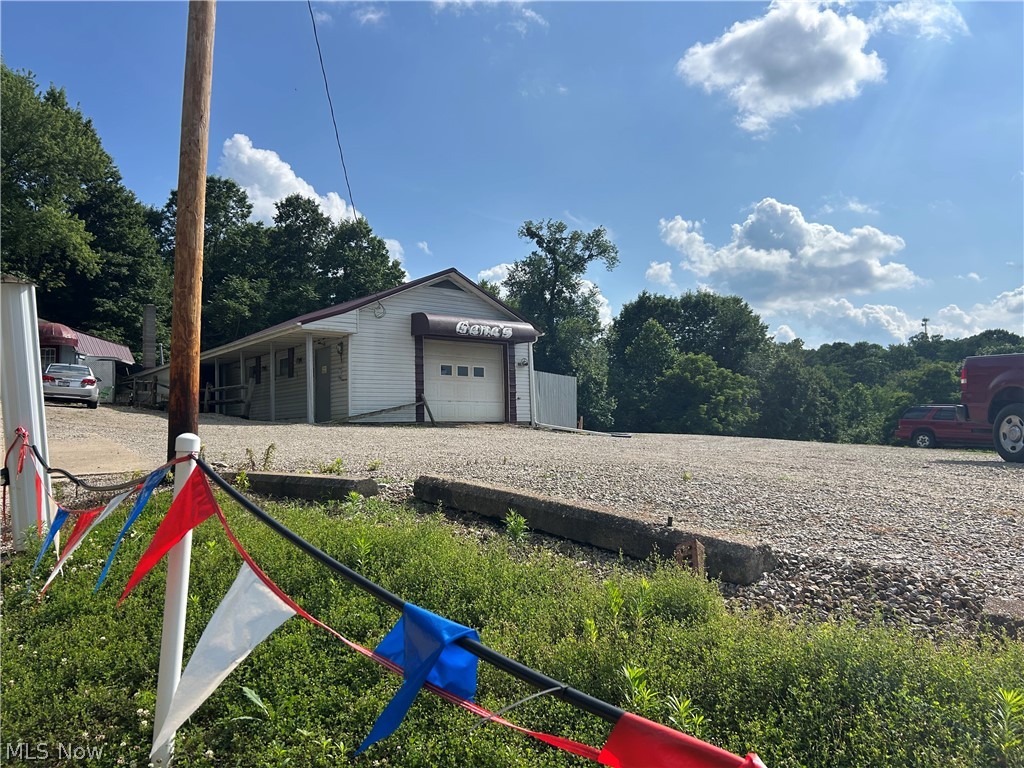 1368 Sharon Avenue Zanesville OH 43701