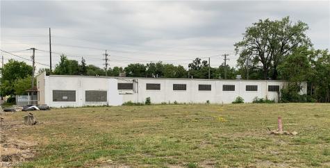 4050 E 116th Street Cleveland OH 44105