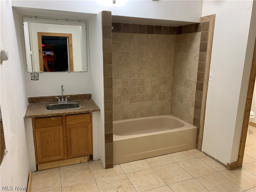 4050 E 116th Street Cleveland OH 44105
