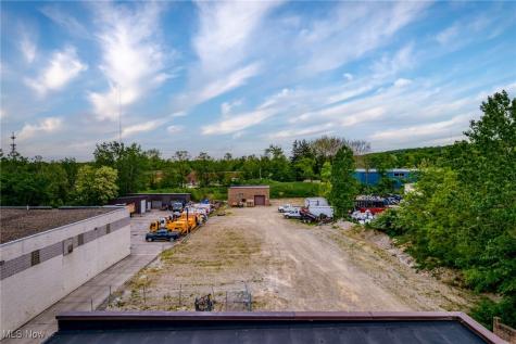 9552 York Alpha Drive North Royalton OH 44133