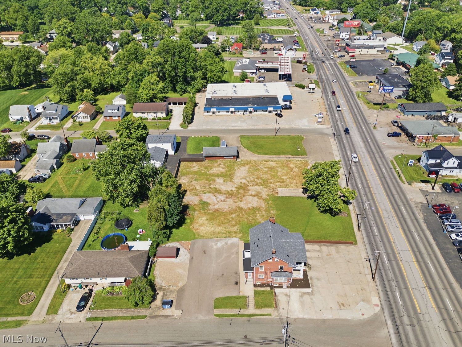 3727 Lincoln Way E Massillon OH 44646
