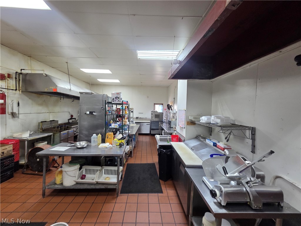 1080 E 260th Street Euclid OH 44132