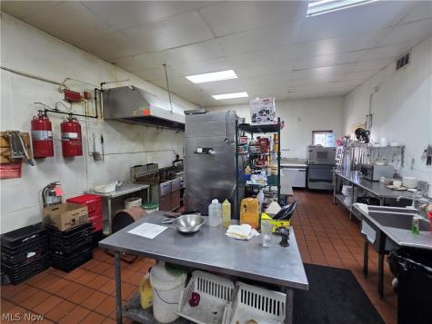 1080 E 260th Street Euclid OH 44132