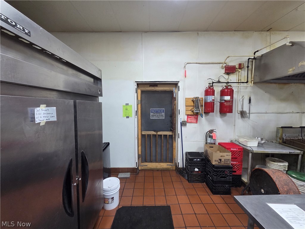1080 E 260th Street Euclid OH 44132
