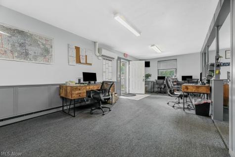 13390 Ravenna Avenue NE Hartville OH 44632