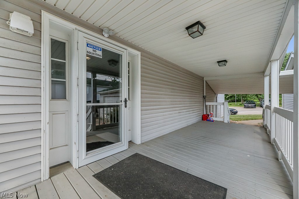 13390 Ravenna Avenue NE Hartville OH 44632