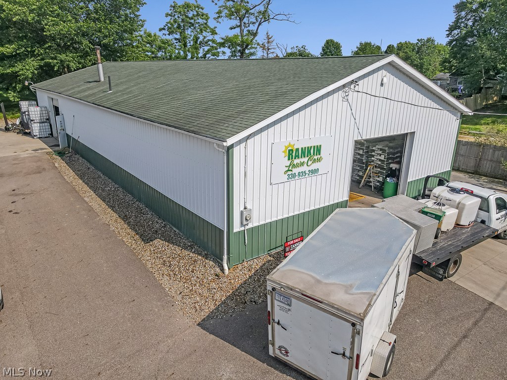 13390 Ravenna Avenue NE Hartville OH 44632