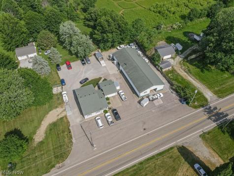 13390 Ravenna Avenue NE Hartville OH 44632
