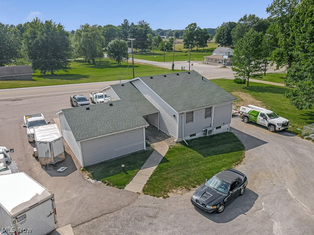 13390 Ravenna Avenue NE Hartville OH 44632