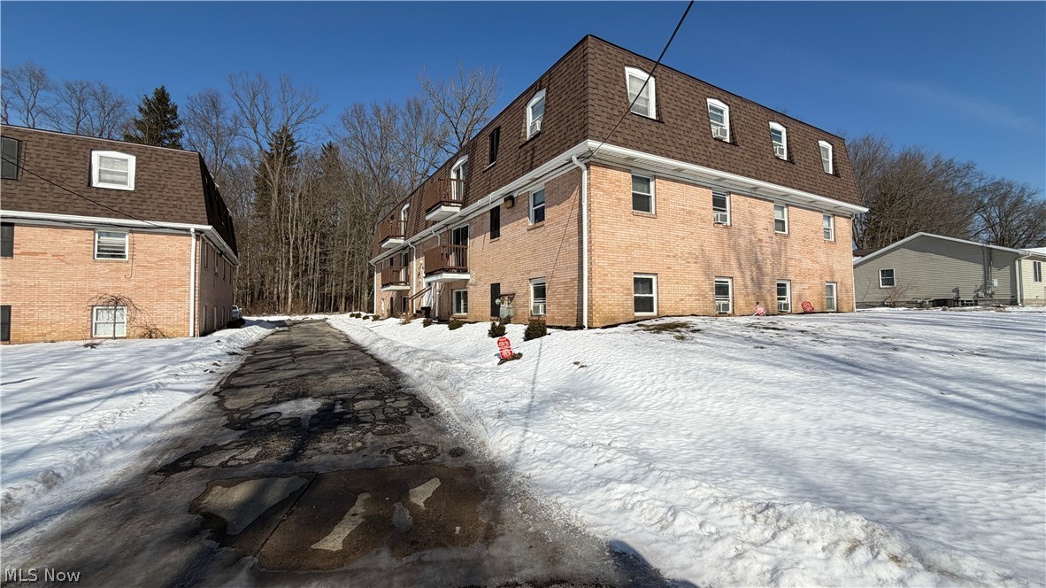 3100 Beal Street NW Warren OH 44485