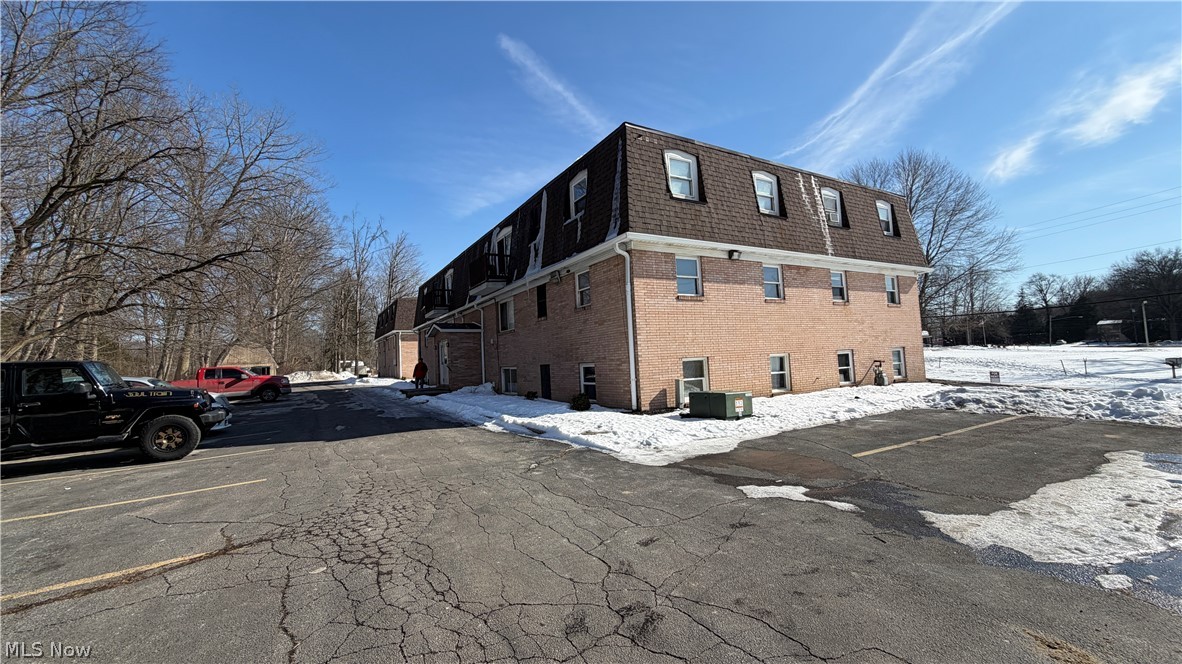 3100 Beal Street NW Warren OH 44485